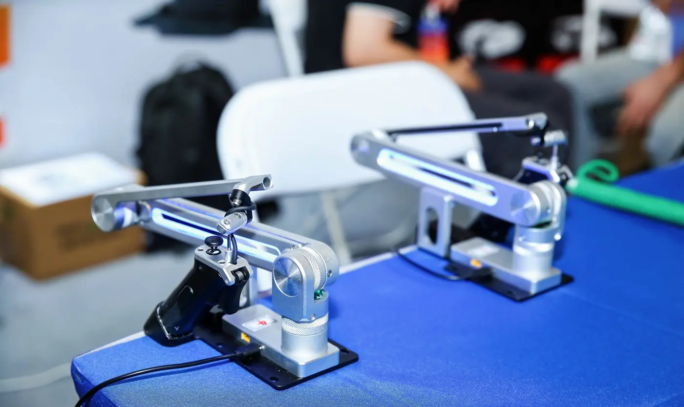 Universal Master Arm AgileX – ujęcie 2 z 2